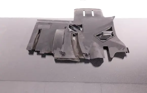 BMW 7 E38 Dashboard lower bottom trim panel 51468185137 8185137
