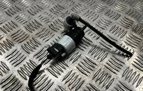Mercedes-Benz GLC X253 C253 Windscreen/windshield washer pump A0998660021 279C3