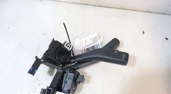 Volkswagen Golf V Light switch