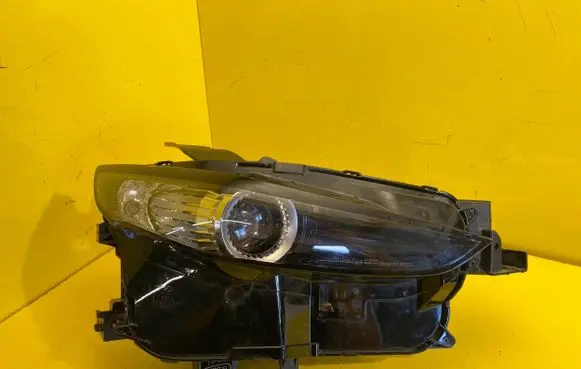 Mazda CX-30 Headlight/headlamp 4201