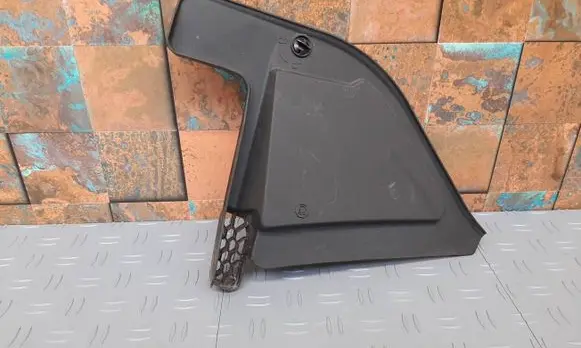 BMW X6 G06 Wiper trim 7434881 51717434881