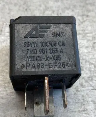 Volkswagen Sharan Other relay 7m0951253a