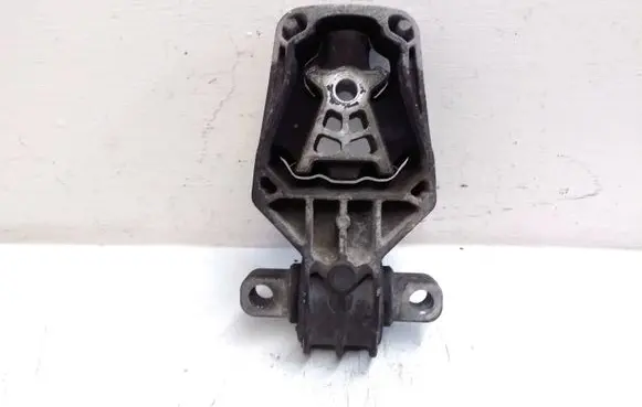 Mercedes-Benz GLA W156 X156 Gearbox mount A2462401209