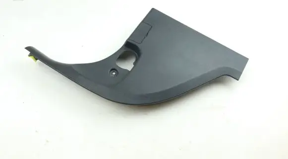 Foot area side trim
