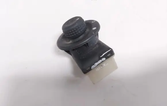 Renault Laguna II Wing mirror switch 8200002442a