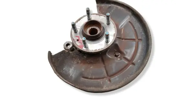 Chevrolet Trax Front wheel hub 