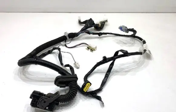 Nissan Pulsar Front door wiring loom 241253ZL0D