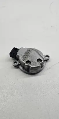 Volkswagen PASSAT B5 Camshaft position sensor 1235102062 058905161B D246138