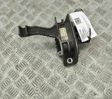 Skoda Octavia Mk3 (5E) Engine mount bracket 5Q0199262BK