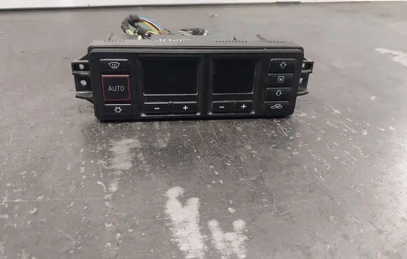Audi A3 S3 8L Climate control/heater control trim 8L0820043D 5HB00760804