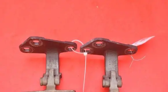 BMW X5 E70 Tailgate/trunk/boot hinge 8402183