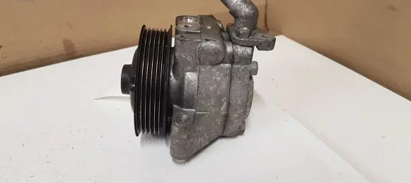 Jaguar XF X250 Power steering pump 9X233A696AA B4911044911