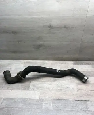 Mercedes-Benz ML W164 Engine coolant pipe/hose A1645005875