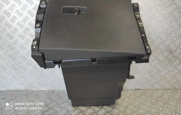 Renault Clio V Glove box 681081139R 681081071R
