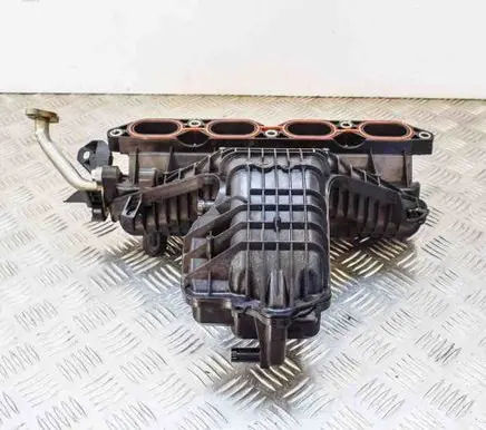 Lexus CT 200H Intake manifold 1712037050