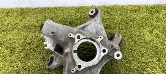 Tesla Model Y Rear wheel hub 118841600f 1188416-00-f