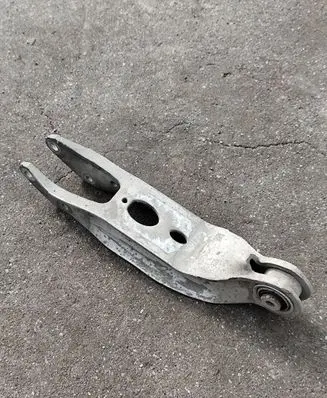 Rear control arm