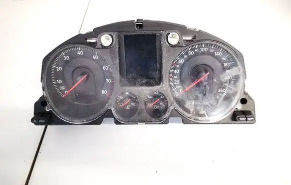 Volkswagen PASSAT B6 Speedometer (instrument cluster) 3C0920870P