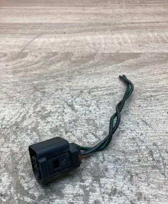 BMW 5 E39 Plug wire 8364516
