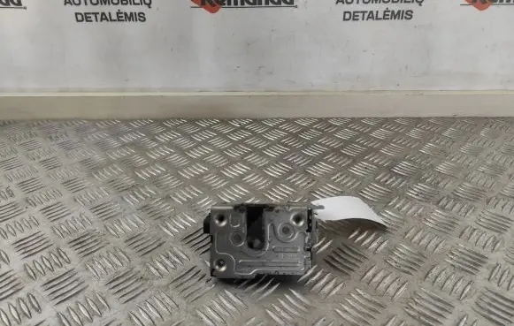Iveco Daily 35 - 40.10 Front door lock