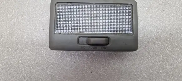 Suzuki Grand Vitara II Front seat light
