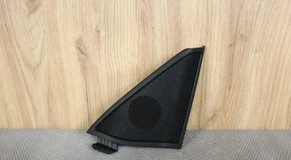 Mercedes-Benz E W212 Side speaker trim/cover 2127200248