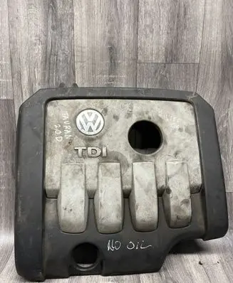 Volkswagen Touran I Engine cover (trim) 03G103925BP 03G103925BT 03G103925BF