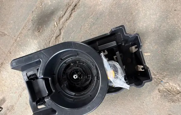 Opel Corsa F Spare wheel section trim 9818867680