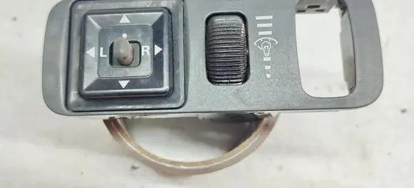 Mitsubishi Galant Wing mirror switch