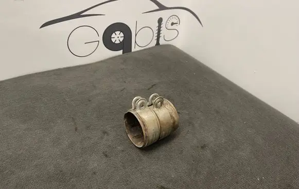 Audi A4 S4 B9 Muffler pipe connector clamp 8W0253141