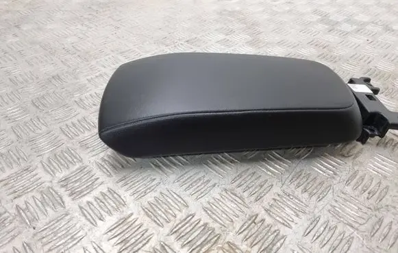 Volvo XC40 Armrest 31469569 T2007281A91057