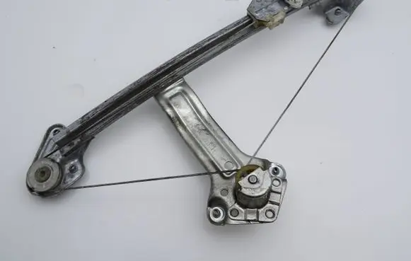 Opel Corsa C Rear door manual window regulator 09114706
