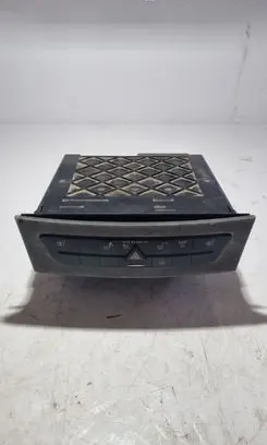Mercedes-Benz E W211 CD/DVD changer A2116800552