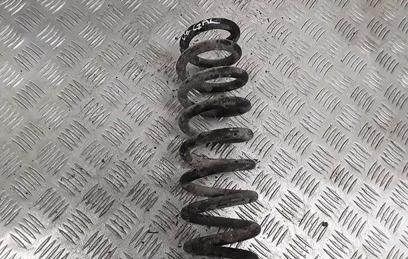 BMW 3 E90 E91 Rear coil spring 