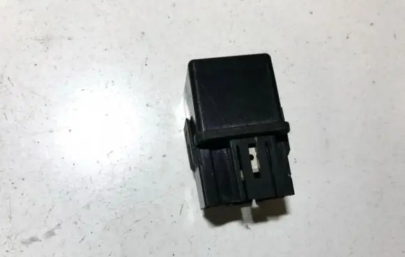 Volvo S40, V40 Other relay v23134b52x240 v23134-b52-x240