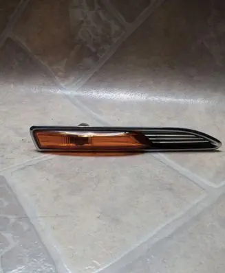 Ford Mondeo MK IV Front fender indicator light 7S7113K354BF