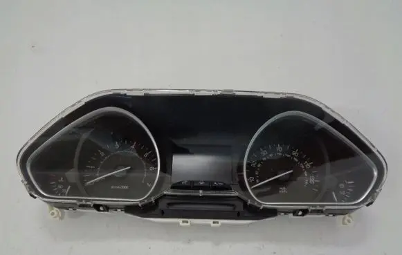 Peugeot 208 Speedometer (instrument cluster) 9675182880