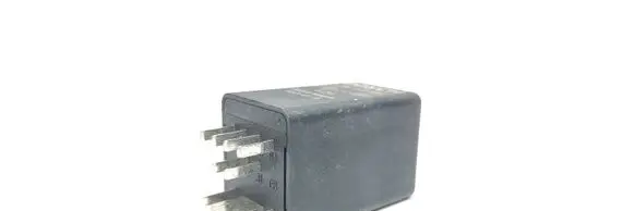 Audi A5 8T 8F Glow plug pre-heat relay 0281003032 20130715