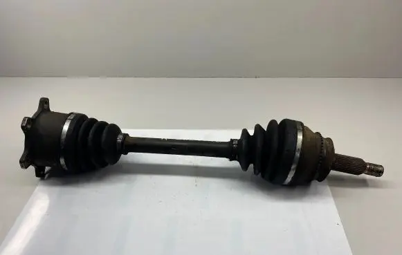 Mitsubishi Pajero Rear driveshaft