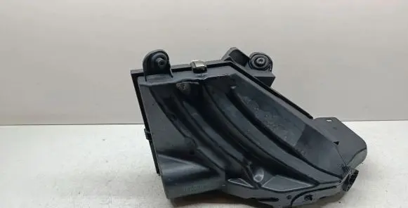 BMW 3 E92 E93 Air filter box cover 7811904 13717811904