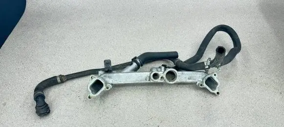 Coolant pipe/hose