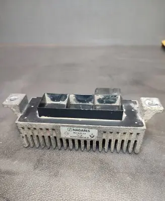 Glow plug pre-heat relay