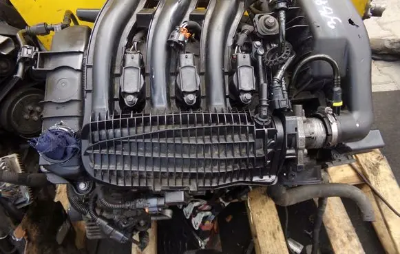 Peugeot 208 I Engine swap ZM01 31SP20 ZMZ