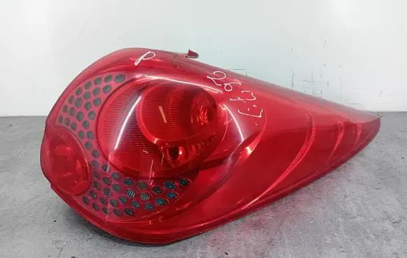 Rear/tail lights