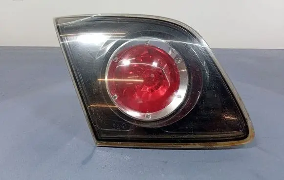 Mazda 3 I Rear/tail lights P2913L