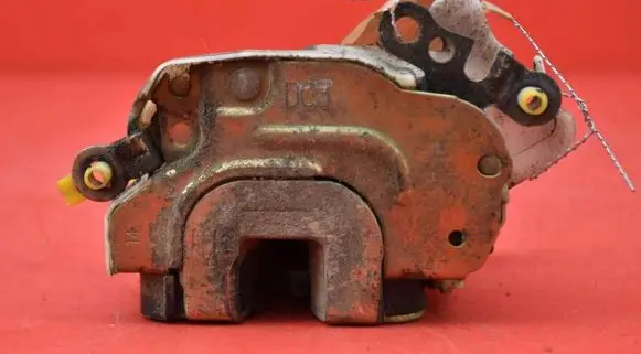 Nissan Micra Front door lock