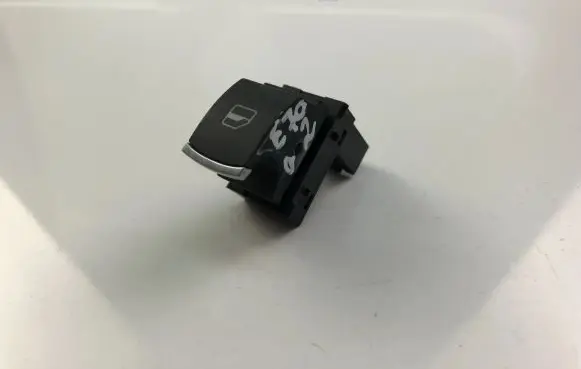 Volkswagen Tiguan Electric window control switch 5K0959895