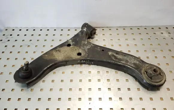 Suzuki Grand Vitara II Front lower control arm/wishbone