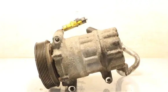 Peugeot 207 Air conditioning (A/C) compressor (pump)