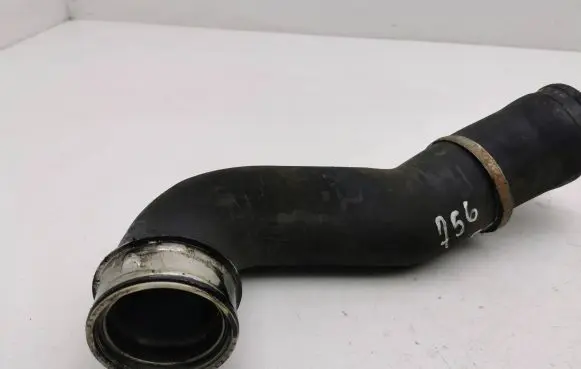 Mercedes-Benz ML W164 Intercooler hose/pipe A1645281482
